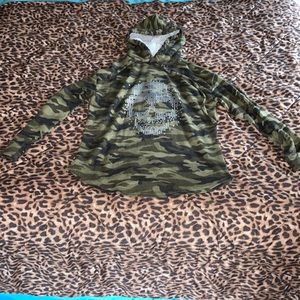 Camo skill sweatshirt
